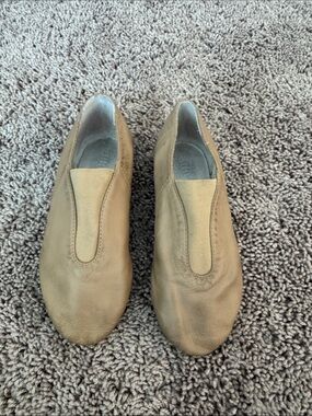 Bloch Kids Dance Slip-On Jazz Shoes in Tan